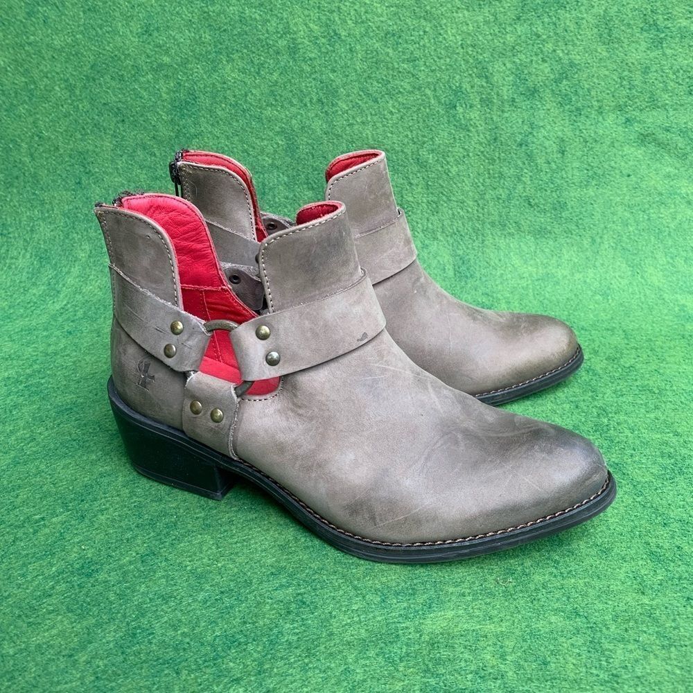 Ferrini 9 Gray Silver Crush Round Toe Ankle Boots Booties